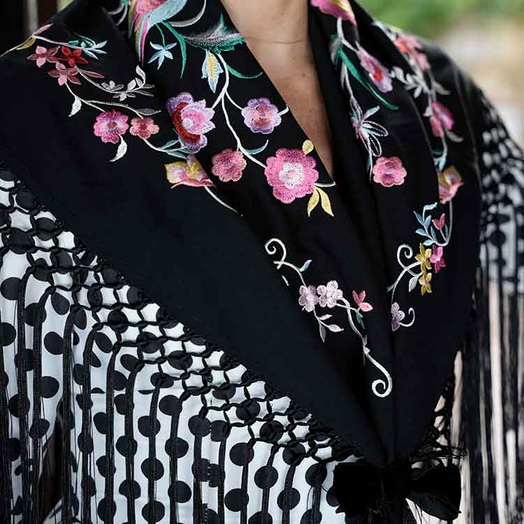 Mantones Bordados Para El Rocio