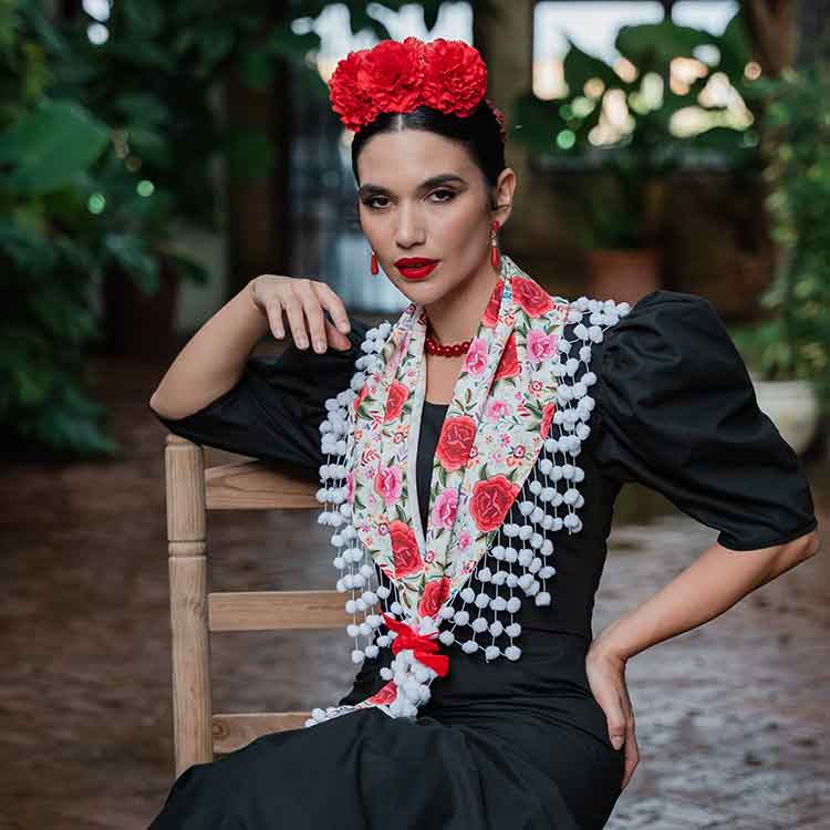 Mantoncillo De Madroños Blancos