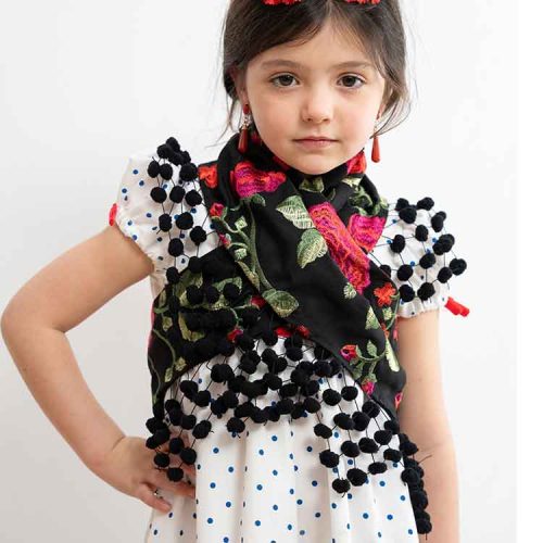 Manton Bordado Niña