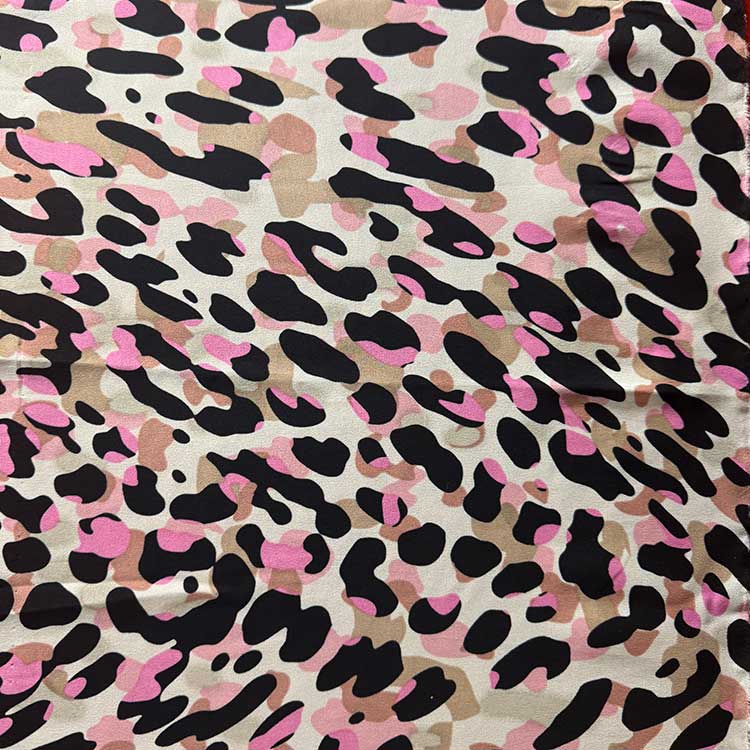 Crespón Con Lycra Animal Print Rosa